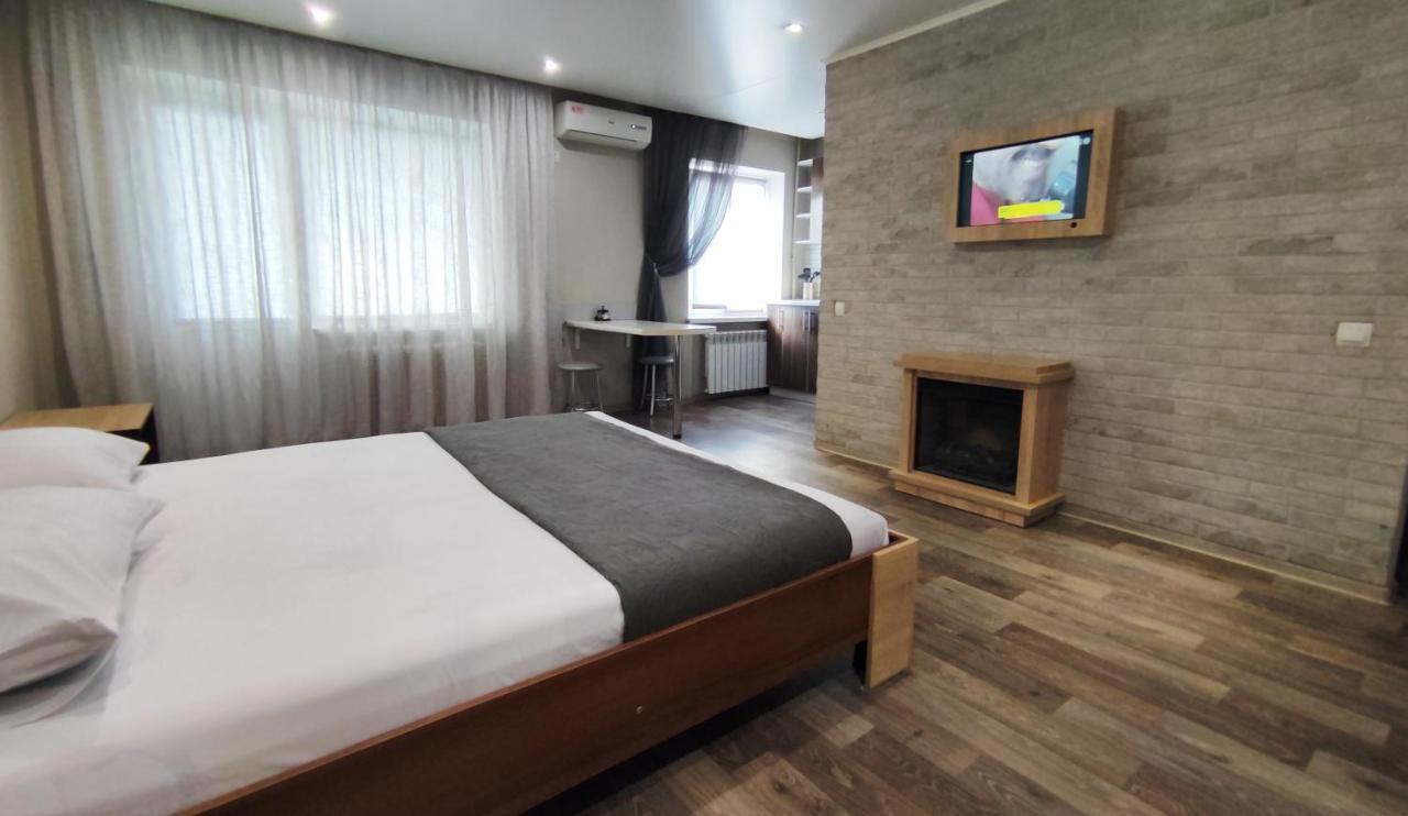 Люкс В Центре Металлургов 31 Kr Apartments Kryvyj Rih Exteriör bild